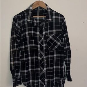 Athleta Women’s XSP Gray Green and Black Checkered Plaid Button Up Shirt